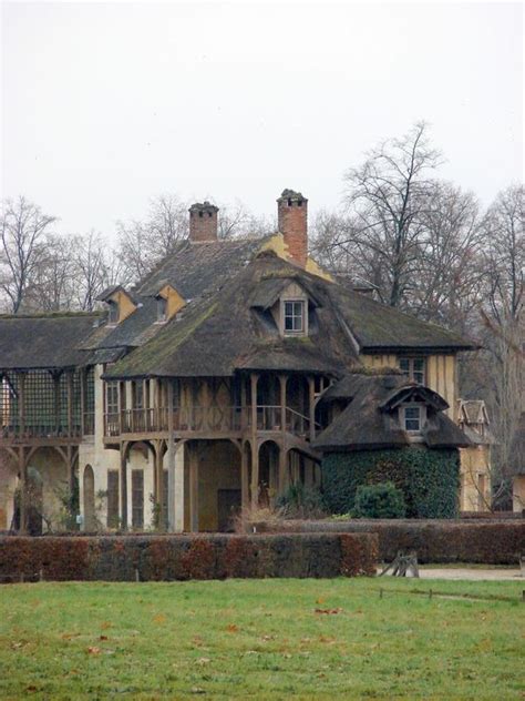 Le Hameau De La Reine A Versailles Jo Tourtit Jardin De Versailles