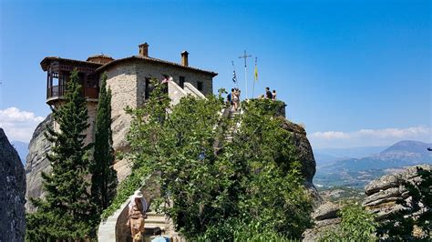 James Bond, 'Game of Thrones' were here: Tour the breathtaking monasteries of Meteora - CNET