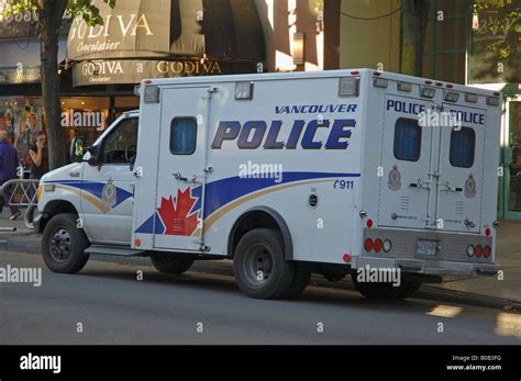 Police Prisoner Transport Van Hi Res Stock Photography And Images Alamy