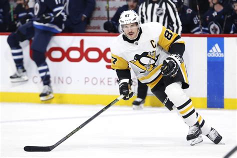 Sidney Crosby Named Nhls First Star Of The Week The Hockey News