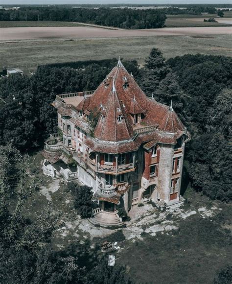 50 Of The Most Unique Abandoned Homes People Ever Came Across | Bored Panda