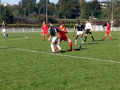 U R Le Mans Fc La Roche Vf La Roche Vendee Football Site