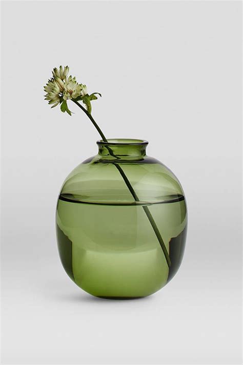 Rounded Vase 95 Cm Green Home Arket Se Colored Glass Vases Vase Round Vase