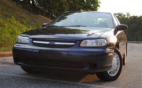 2000 Chevrolet Malibu Base Sedan 31l V6 Auto