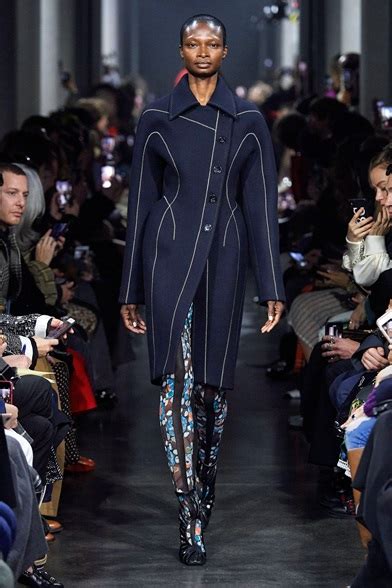 Sfilata Mugler Parigi Collezioni Autunno Inverno 2019 20 Vogue