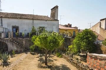 2 Quintas e Herdades Casa Rústica T3 Usado para Venda no Distrito