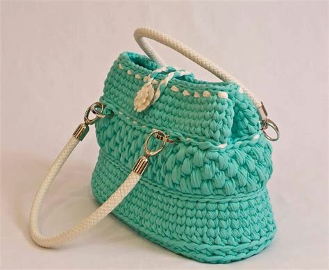 Pin By Bego A Mesones On Bolsos Y Carteras Crochet Trapillo Crochet