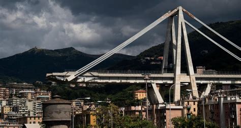 Genoa Bridge Collapse Italian Prosecutors Investigate 20 People BBC News