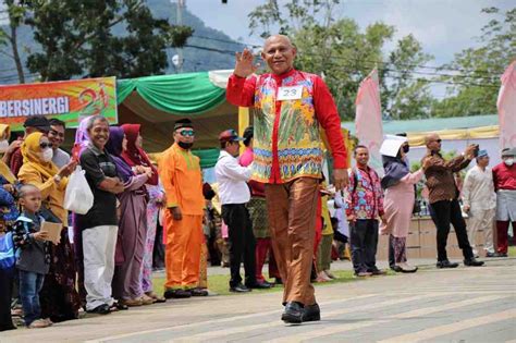 InfoPublik FASHION SHOW DI SINGKAWANG