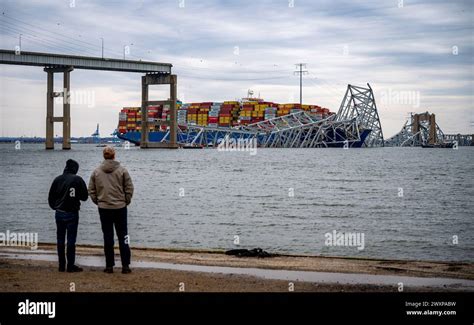 Baltimora Stati Uniti Marzo Due Uomini A Fort Armistead Park