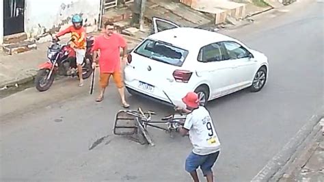 V Deo Motorista E Ciclista Armados Fac Es Brigam Ap S