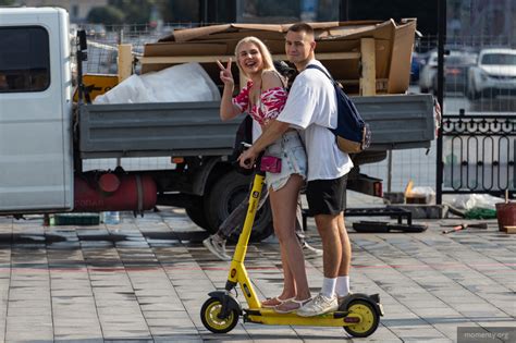 В Екатеринбурге предложили ввести новые ограничения для самокатчиков