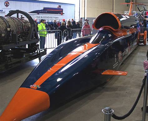 Bloodhound Ssc Supersonic Car Richard Noble Andy Green Mph Land