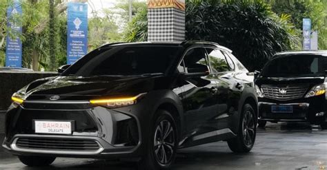 Dukung KTT AIS Forum 2023 Di Bali Toyota Kerahkan 66 Unit BZ4X