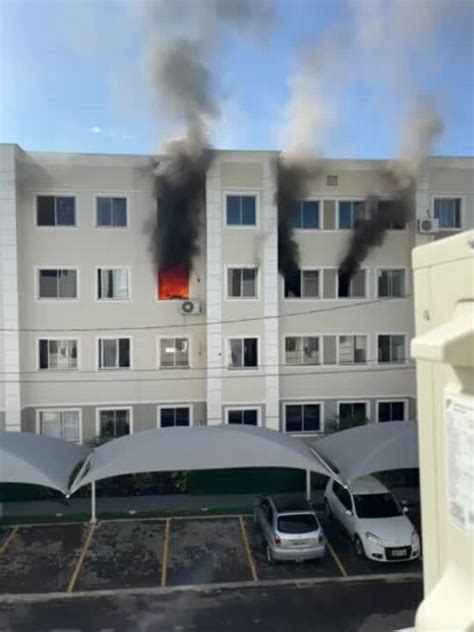 Apartamento pega fogo e morador é encaminhado ao hospital em Cuiabá