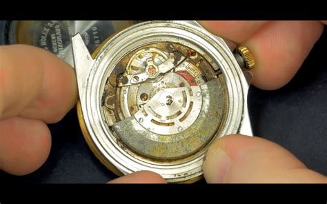 Rolex Restoration Video By An Aussie Watchmaker Quickly Hits 1m Views