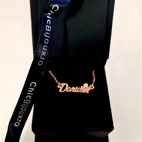 Lantisor Personalizat Cu Nume Simbol Fluture Si Diamant Natural