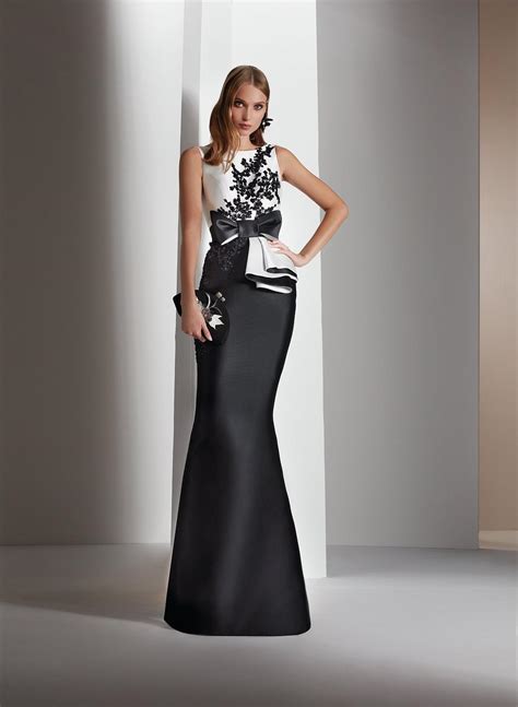 Elegante Fiesta En Blanco Y Negro Elegante Vestido De Mujer De Lujo