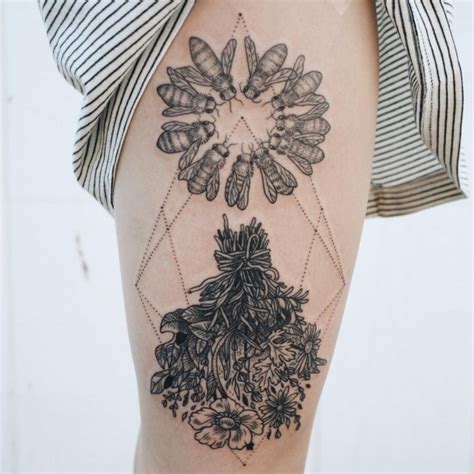 35 Amazing Floral Tattoo Designs