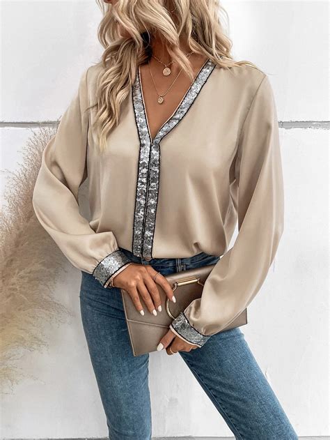 Bluse Mit Kontrast Pailletten Besatz V Ausschnitt Aktuelle Trends