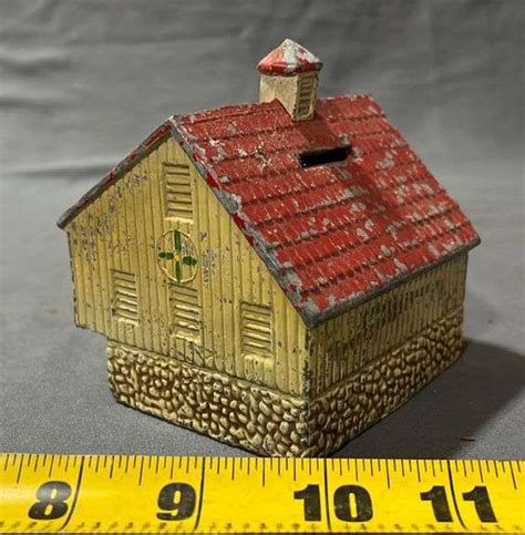 Pot Metal Bank Pennsylvania Dutch Barn No Enclosure X