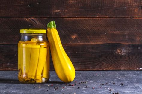 Картинки желтые (56 фото)