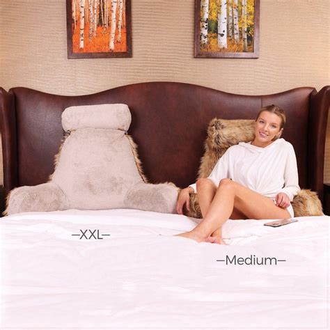 Medium Husband Pillow - Faux Fur Backrest - Memory Foam - Cover Revers