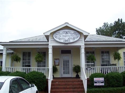 Classic Southern Food at The Mayberry Diner