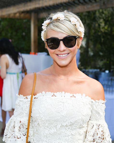 Julianne Hough Added A Flower Crown To Her Pixie Cut For A Perfect Festival Look Short Sassy