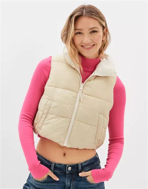 Ae Cropped Reversible Puffer Vest