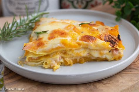 LASAGNE ZUCCA E SPECK Ricetta Facile