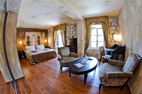 10 Best Hotels in Kotor Montenegro - Luxury, Midrange, & Budget - Just ...