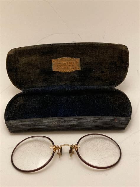 Early 1900s Pince Nez Style Eyeglasses Gem