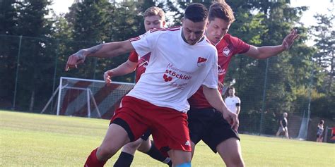 Fu Ball Kreisliga Djk Teuchatz Unterliegt Sv Weichendorf Mit