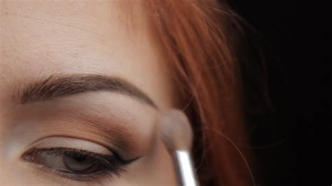 Comment Maquiller Ses Sourcils Youtube