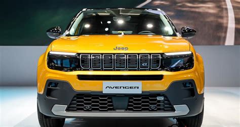 Au Mondial De Lautomobile Le Jeep Avenger Sauve Les Meubles Sur