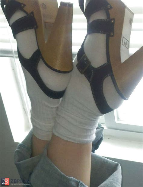 Handsome Trampy White Socks ZB Porn