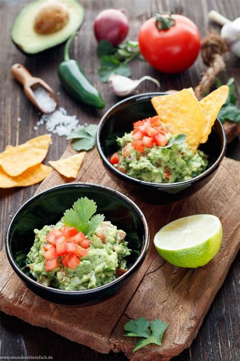 Mexikanische Guacamole Der Einfache Dip Klassiker Emmikochteinfach