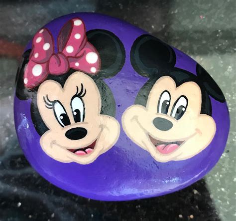 Painted Rock Mickey And Minnie By Starfiregal On Deviantart