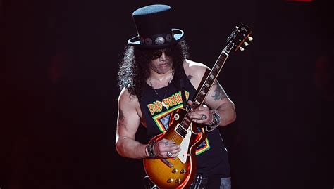 Slash Teases Epic New Guns N Roses Music In The Next Few Months