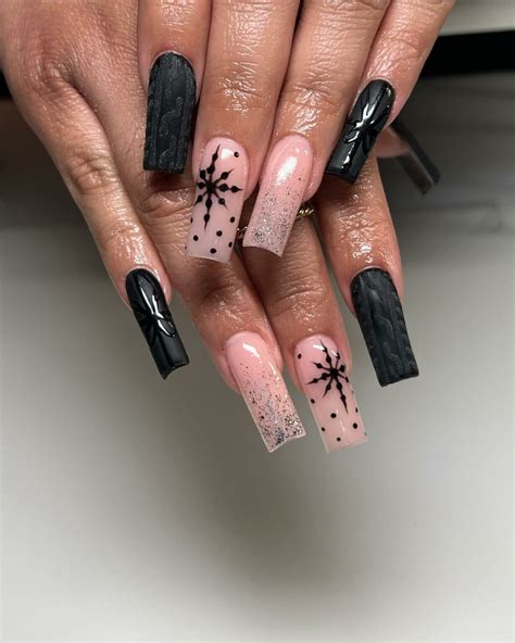 Black Christmas Nails To Celebrate This Holiday Season Nail