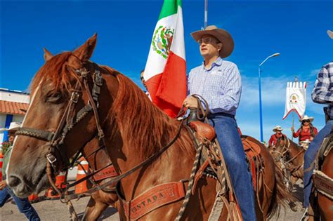 Recibe Alcalde De Chihuahua A Jinetes De Cabalgata Villista Procedentes