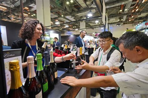 Vinexpo Asia Made An Impression In Singapore Commecestbon