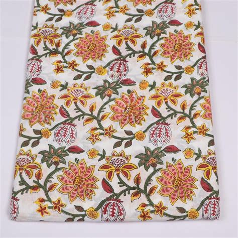 Floral Cambric Cotton Fabric At Rs Meter In Jaipur Id