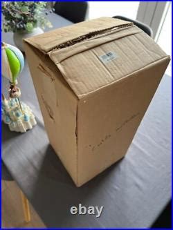 Disney Cinderella Castle Mickey Minnie Mouse Hot Air Balloon Figurine