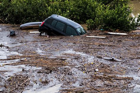 Bilder Der Flutkatastrophe Historisches Unwetter Trifft Spanien N