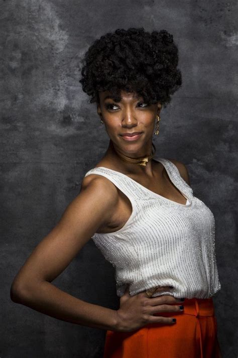 Hot Photos Of Sonequa Martin Green 12thBlog