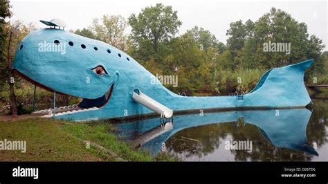 Big Blue Whale On Route 66 Catoosa Oklahoma Stock Photo Alamy