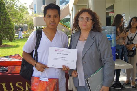 La Facultad De Medicina Humana Realiz El Mes De Las Letras Ganadores