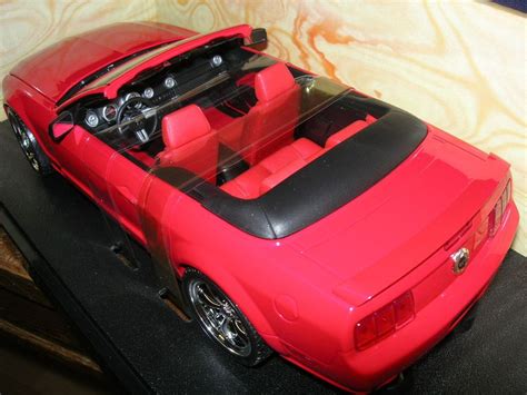 Ford Mustang GT Cabriolet Hot Wheels 1 18 Kaufen Auf Ricardo